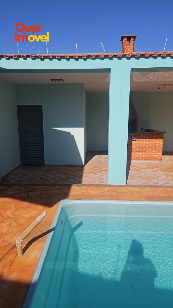 Imperdível casa à venda em Ribeirão Preto-SP, bairro Ribeirânia: 4 quartos, 1 suíte, 2 salas, 4 banheiros, 4 vagas, 332m². Contate a Imobiliária Quer Imóvel!