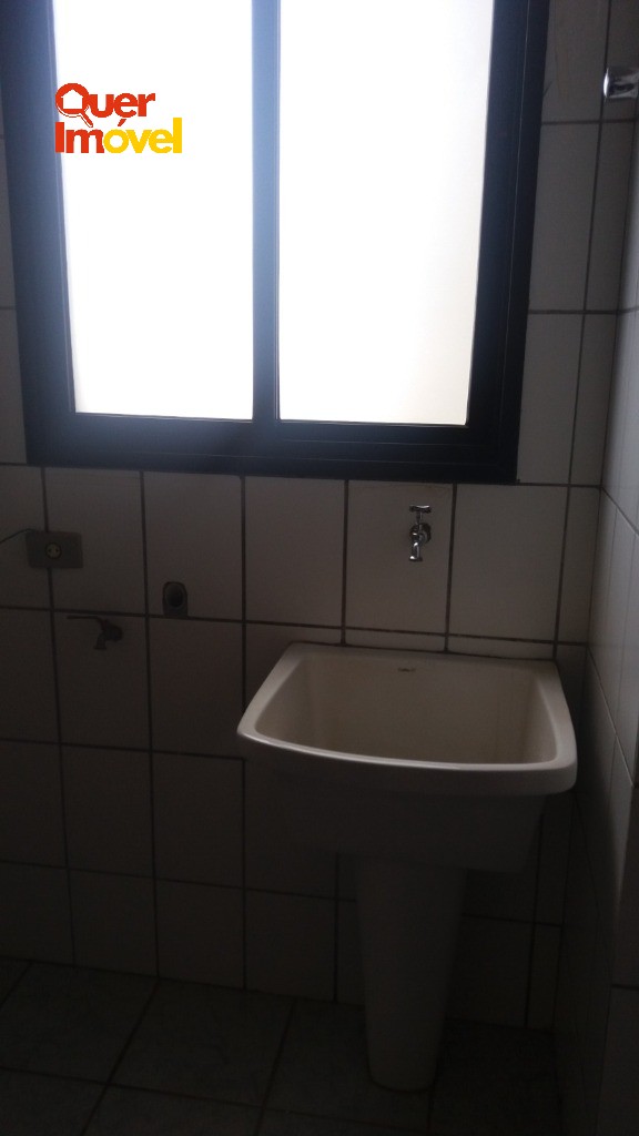 Oportunidade Imperdível: Apartamento à venda no Centro de Ribeirão Preto-SP com 2 quartos, 1 sala, 2 banheiros, 1 vaga de garagem e 66 m². Entre em contato com a Imobiliária Quer Imóvel!