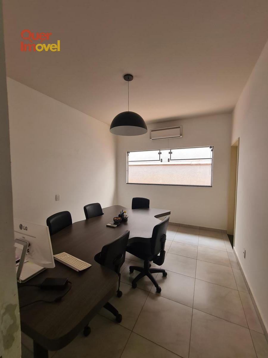 Imóvel comercial à venda em Ribeirão Preto-SP: 7 salas, 3 banheiros, 2 vagas, 142,44m² no Jardim Irajá. Imperdível oportunidade!