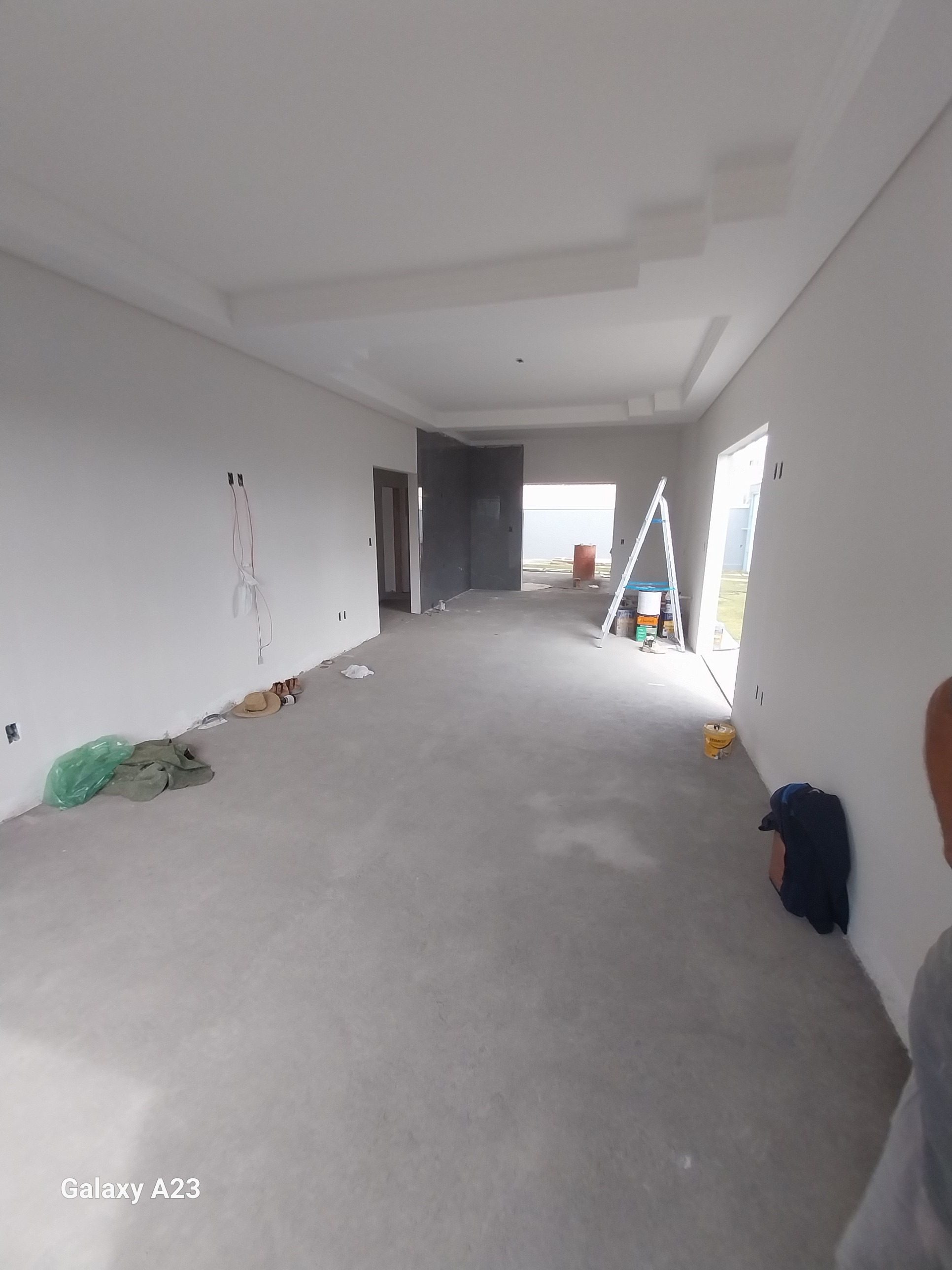 Casa recém construída no bairro santa rita, em pouso alegre-