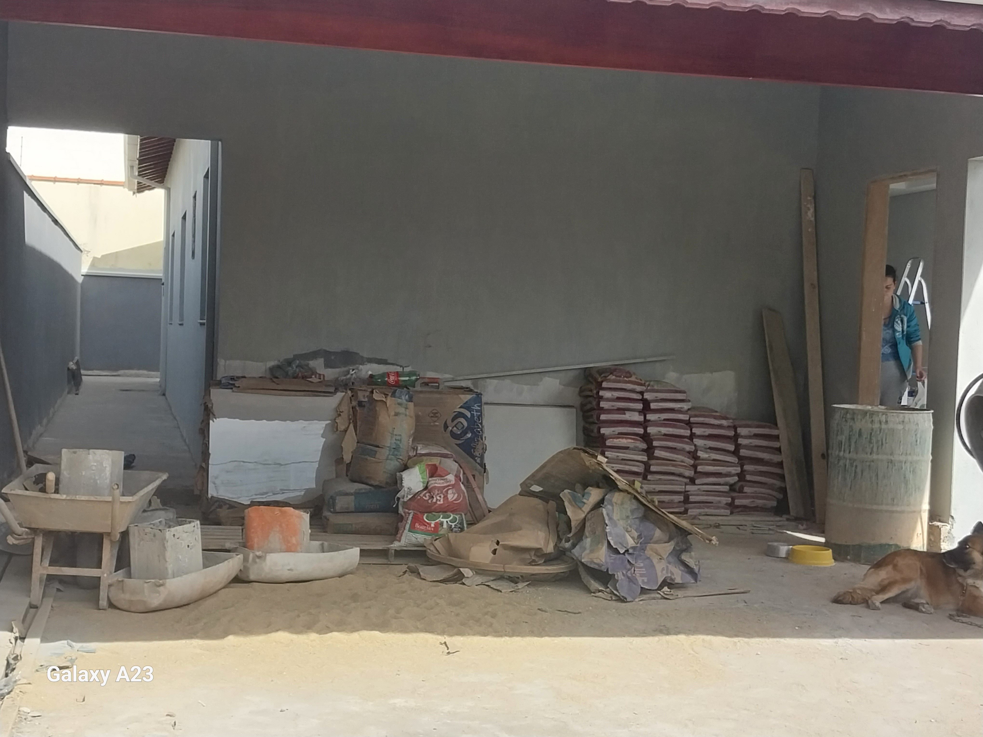 Casa recém construída no bairro santa rita, em pouso alegre-