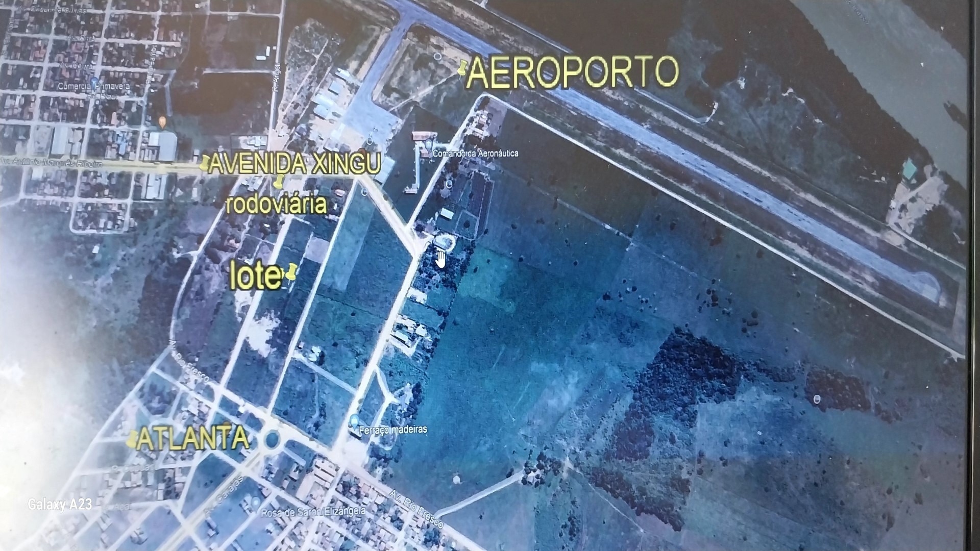Imóvel com potencial comercial na principal avenida da rodov
