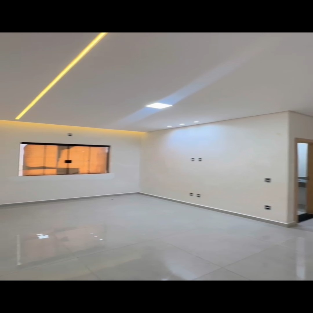 Casa recém construída no parque real, com 125,00 m² de área,