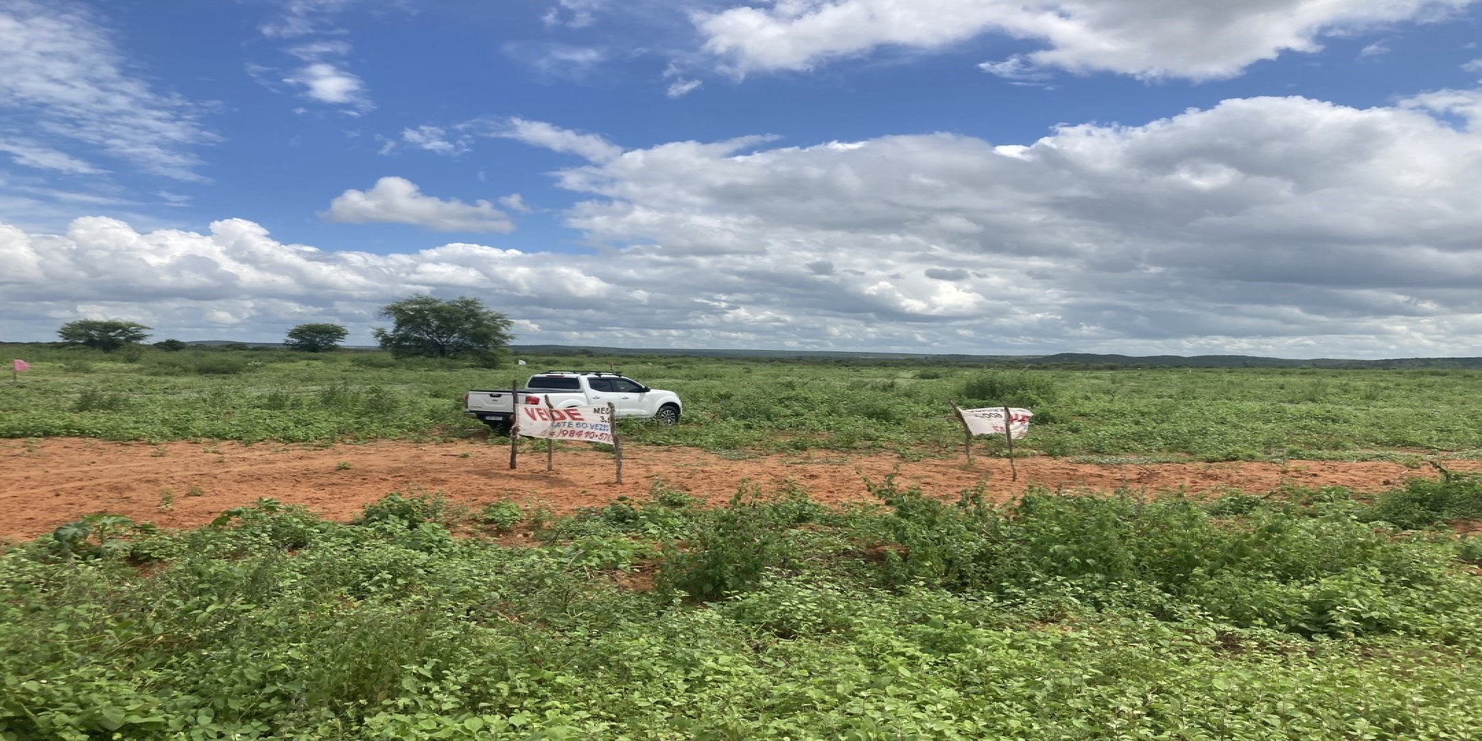 Vende-se parcelados em até 100 meses excelentes terrenos par