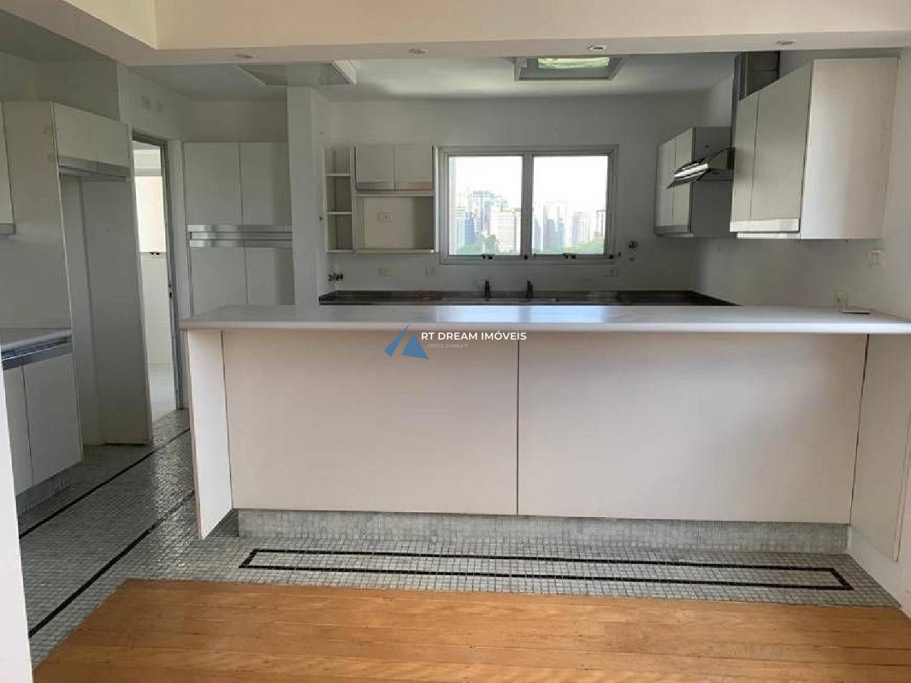 Cobertura à venda com 2 quartos, 192m² - Foto 8