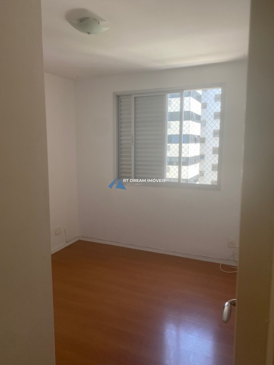 Apartamento para alugar com 3 quartos, 107m² - Foto 16
