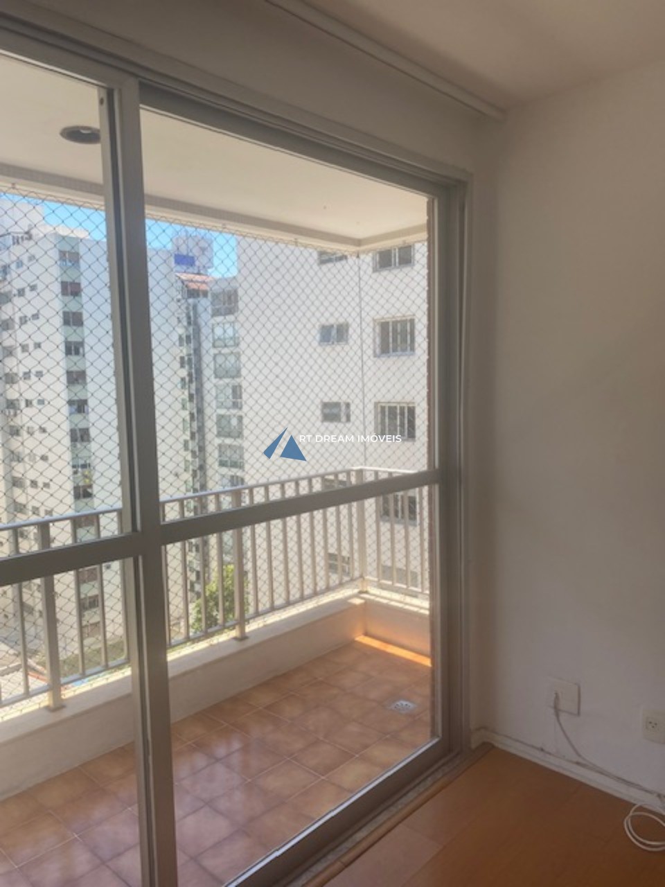 Apartamento para alugar com 3 quartos, 107m² - Foto 5