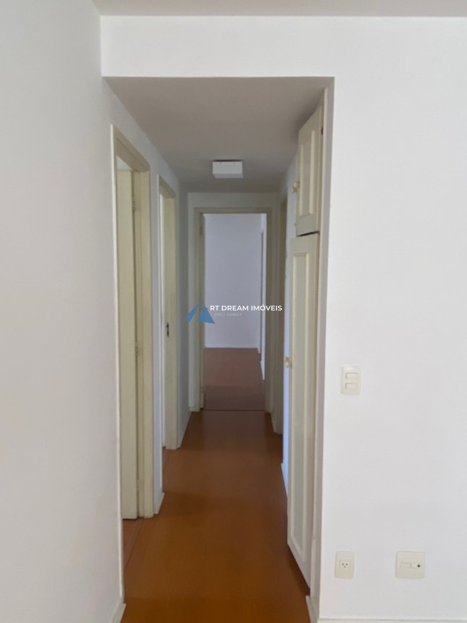 Apartamento para alugar com 3 quartos, 107m² - Foto 14