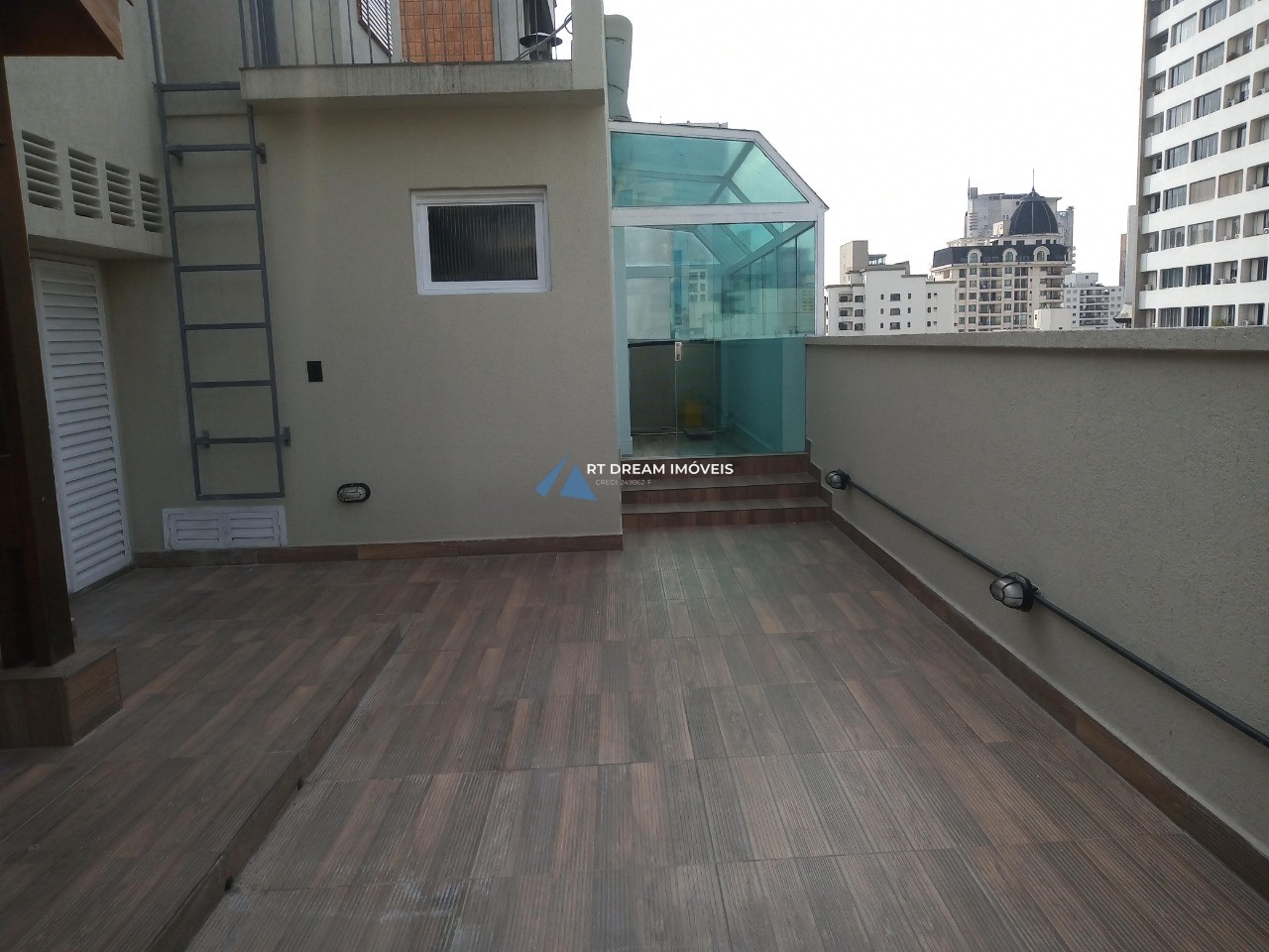 Cobertura à venda com 3 quartos, 230m² - Foto 3