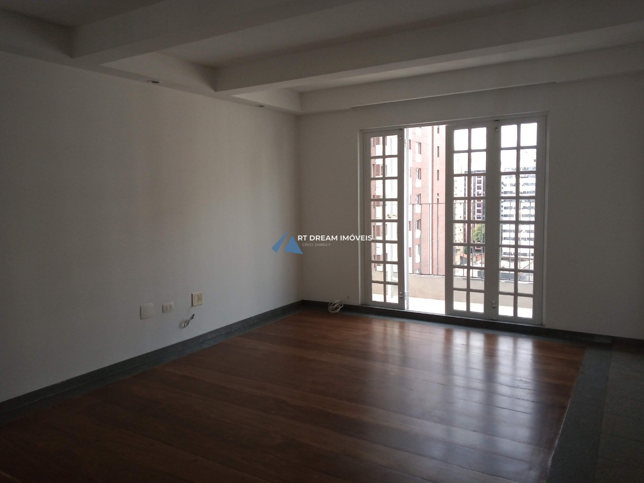 Cobertura à venda com 3 quartos, 230m² - Foto 12