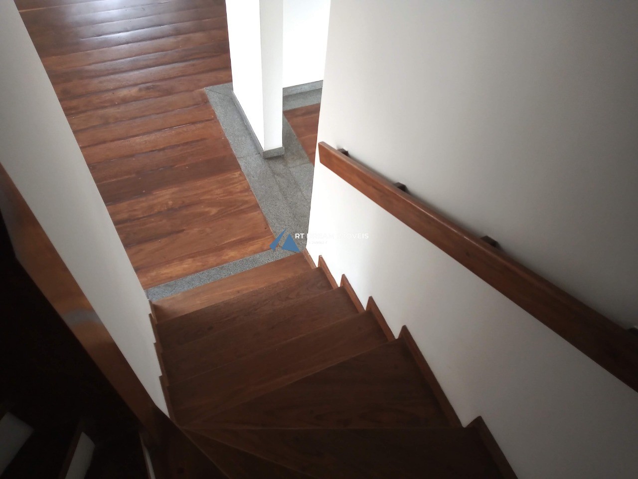 Cobertura à venda com 3 quartos, 230m² - Foto 8