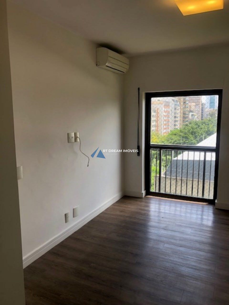 Apartamento para alugar com 4 quartos, 250m² - Foto 7
