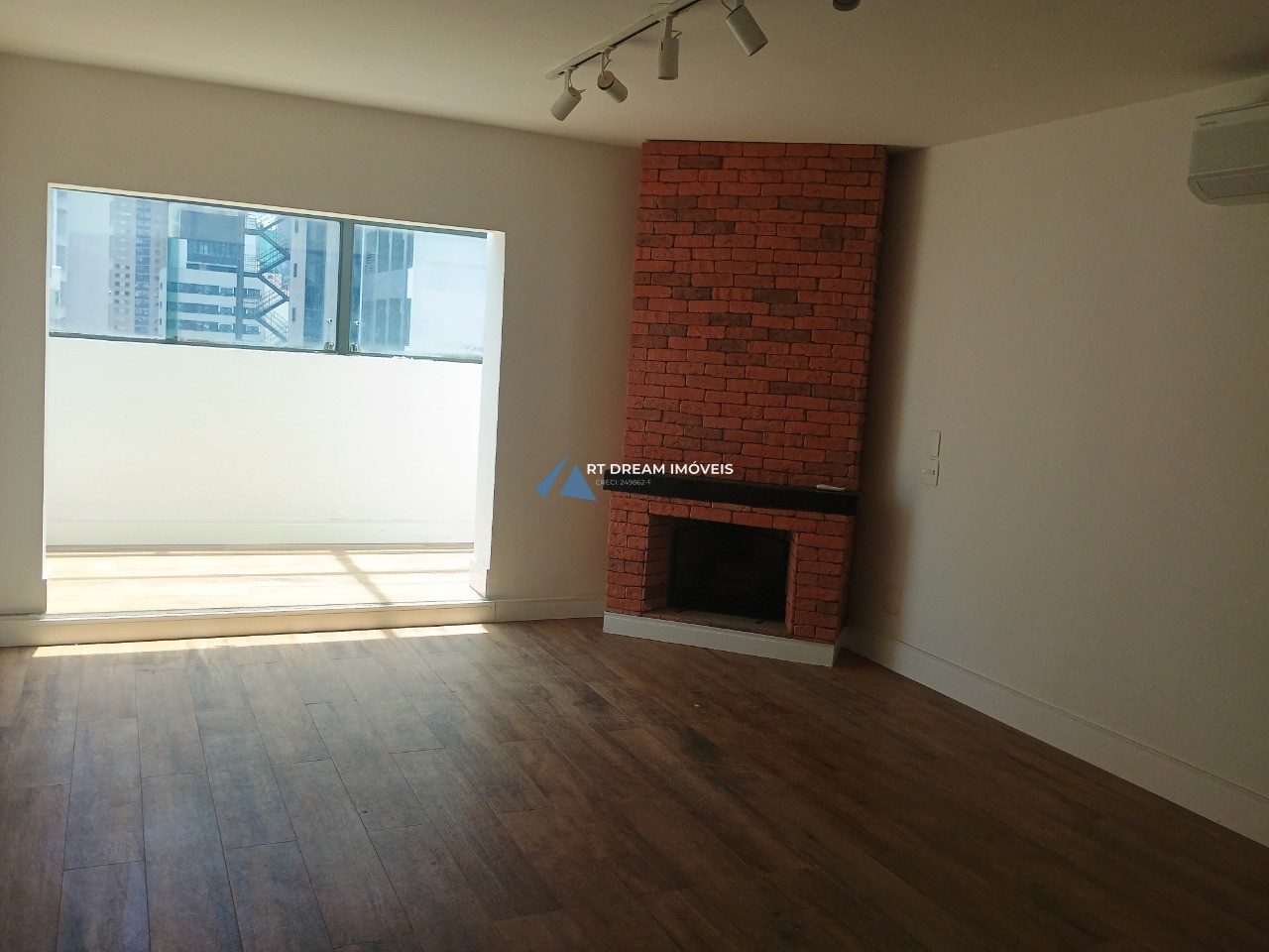 Cobertura à venda com 3 quartos, 230m² - Foto 30