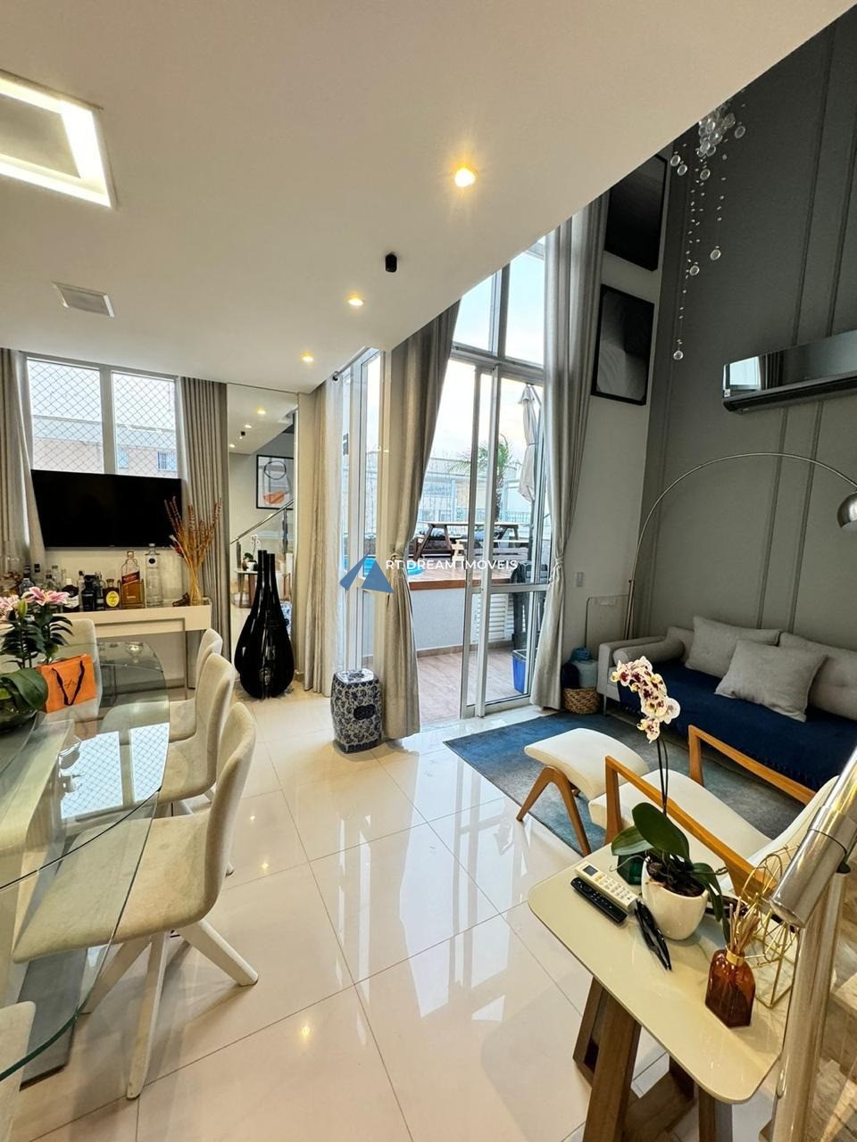 Cobertura à venda com 3 quartos, 144m² - Foto 2