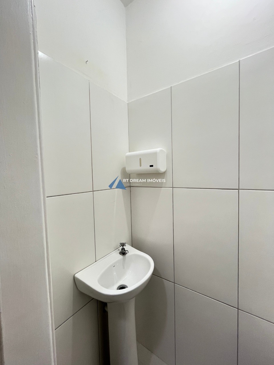 Prédio Inteiro para alugar com 2 quartos, 57m² - Foto 19