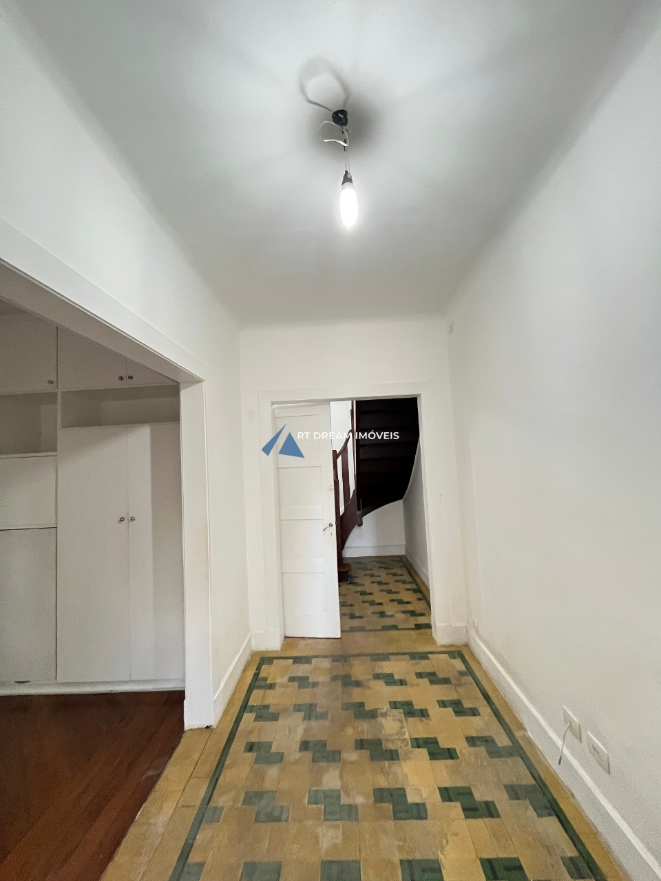 Prédio Inteiro para alugar com 2 quartos, 57m² - Foto 8