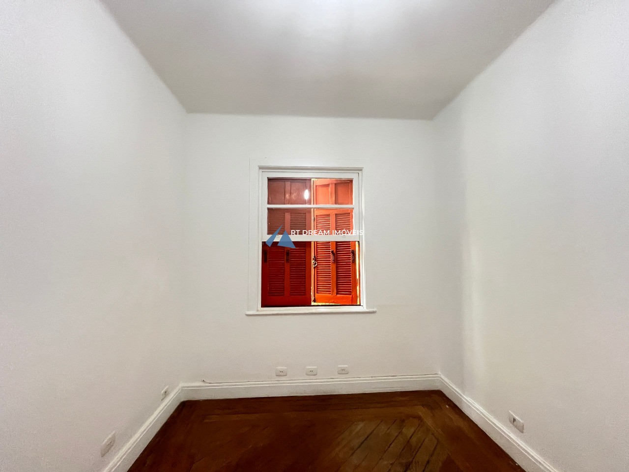 Prédio Inteiro para alugar com 2 quartos, 57m² - Foto 28