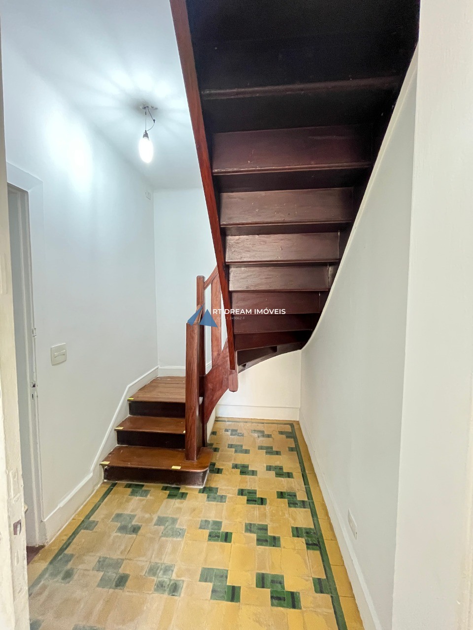 Prédio Inteiro para alugar com 2 quartos, 57m² - Foto 14
