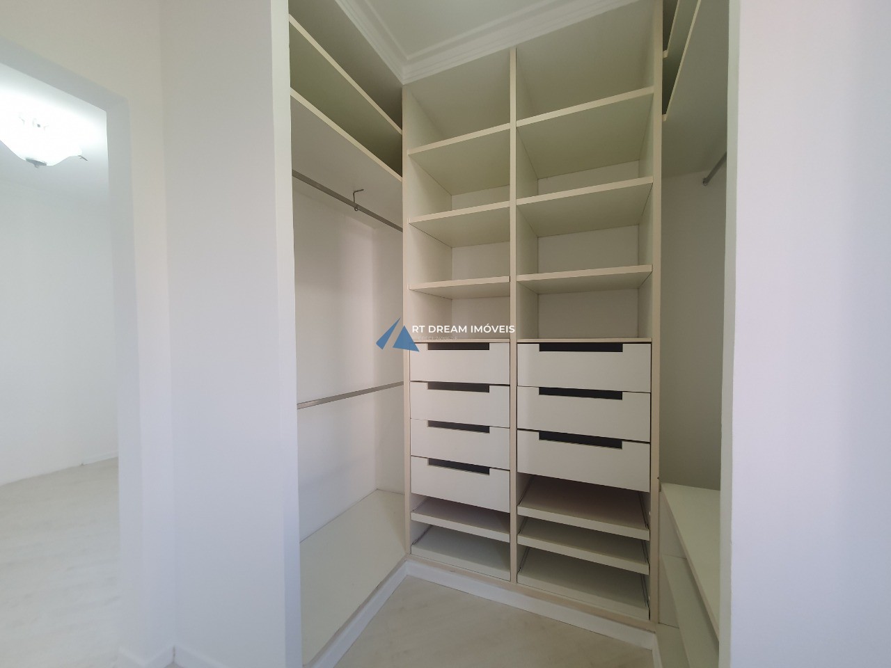 Apartamento para alugar com 2 quartos, 61m² - Foto 12