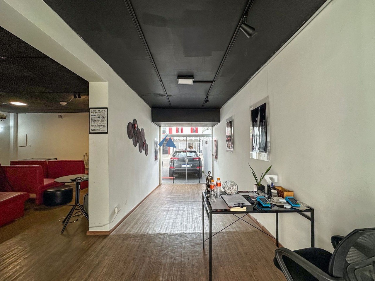 Prédio Inteiro à venda, 180m² - Foto 1