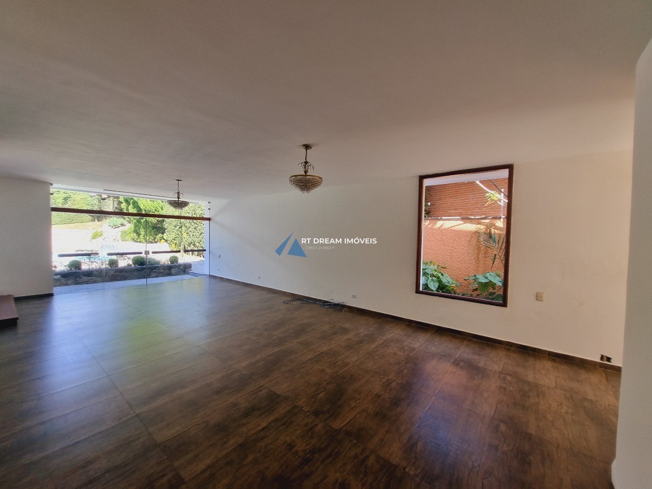Casa à venda com 4 quartos, 792m² - Foto 4