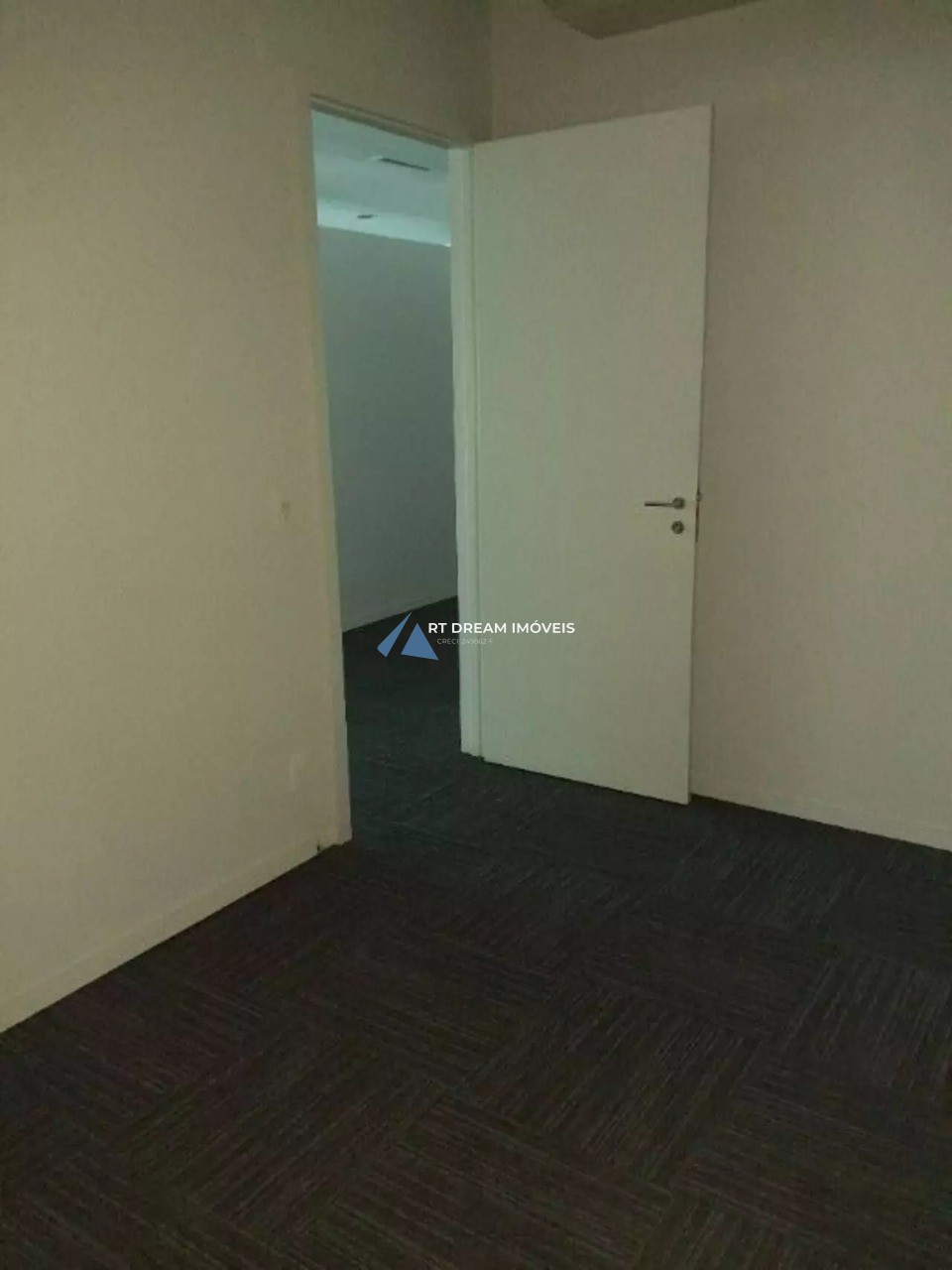 Sala-Conjunto, 2844 m² - Foto 12