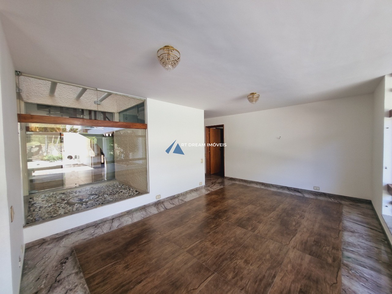 Casa à venda com 4 quartos, 792m² - Foto 3
