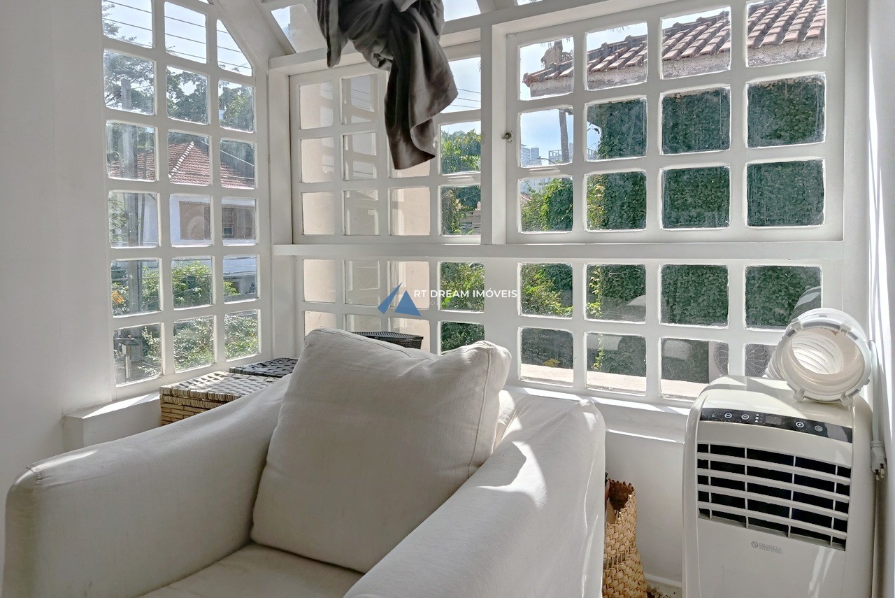 Casa para alugar com 3 quartos, 200m² - Foto 11