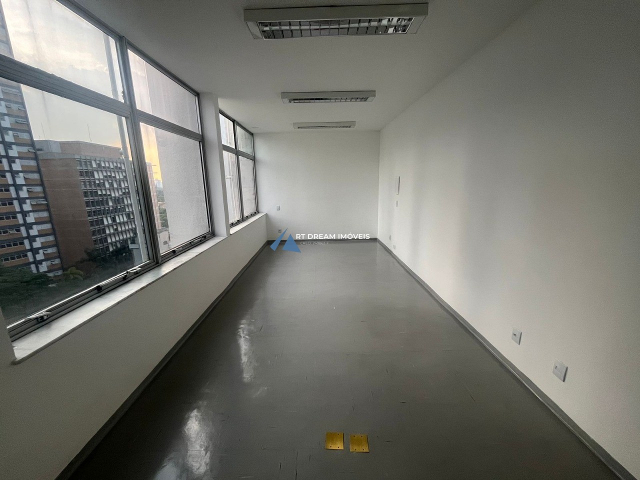 Sala-Conjunto, 555 m² - Foto 11