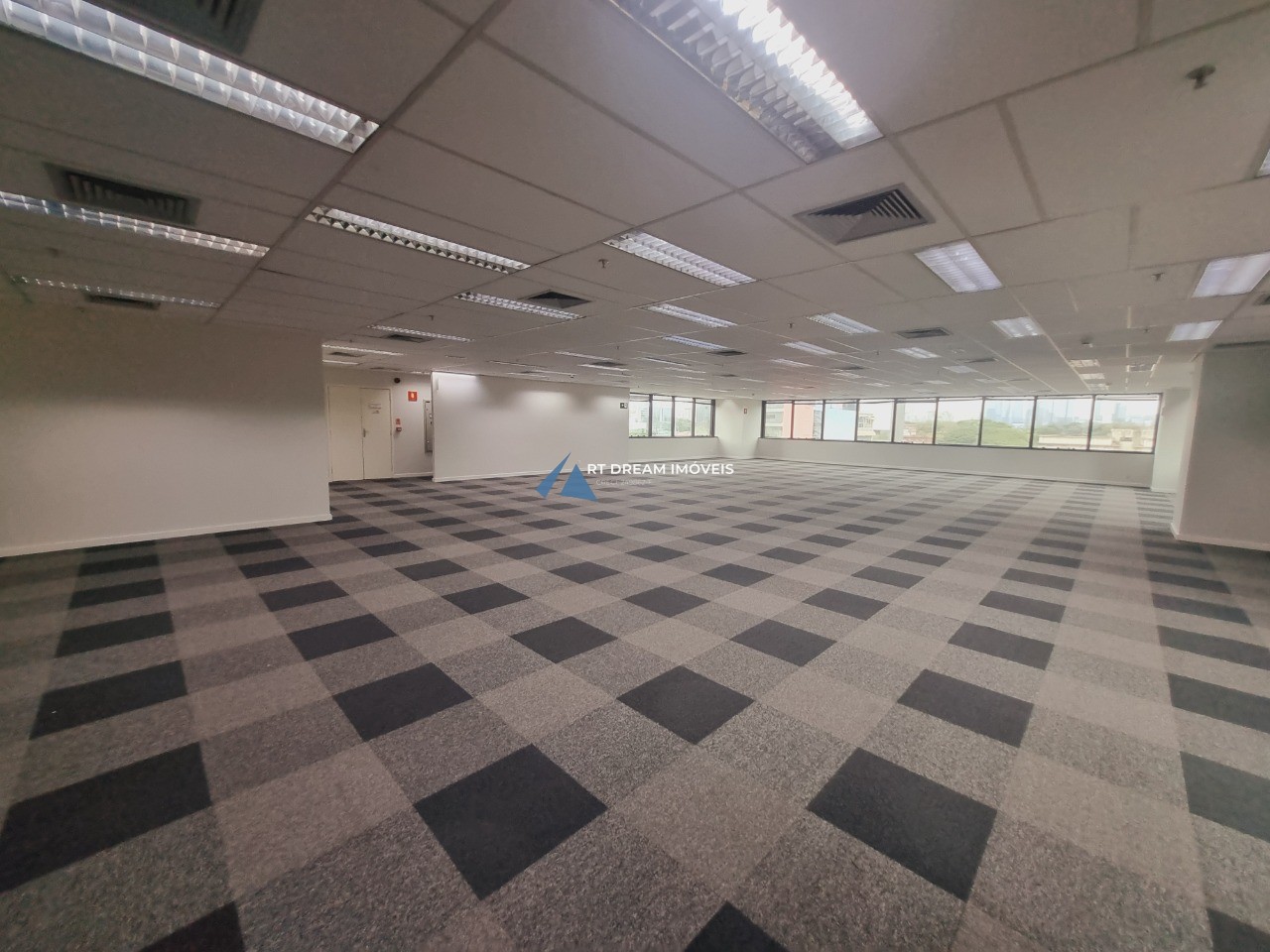 Sala-Conjunto, 775 m² - Foto 2