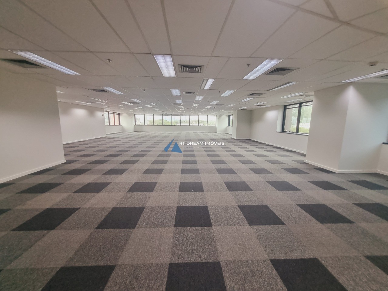 Sala-Conjunto, 775 m² - Foto 1