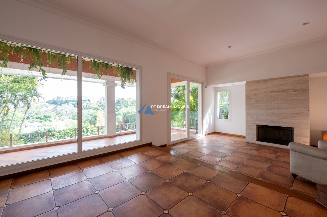 Casa, 6 quartos, 520 m² - Foto 1
