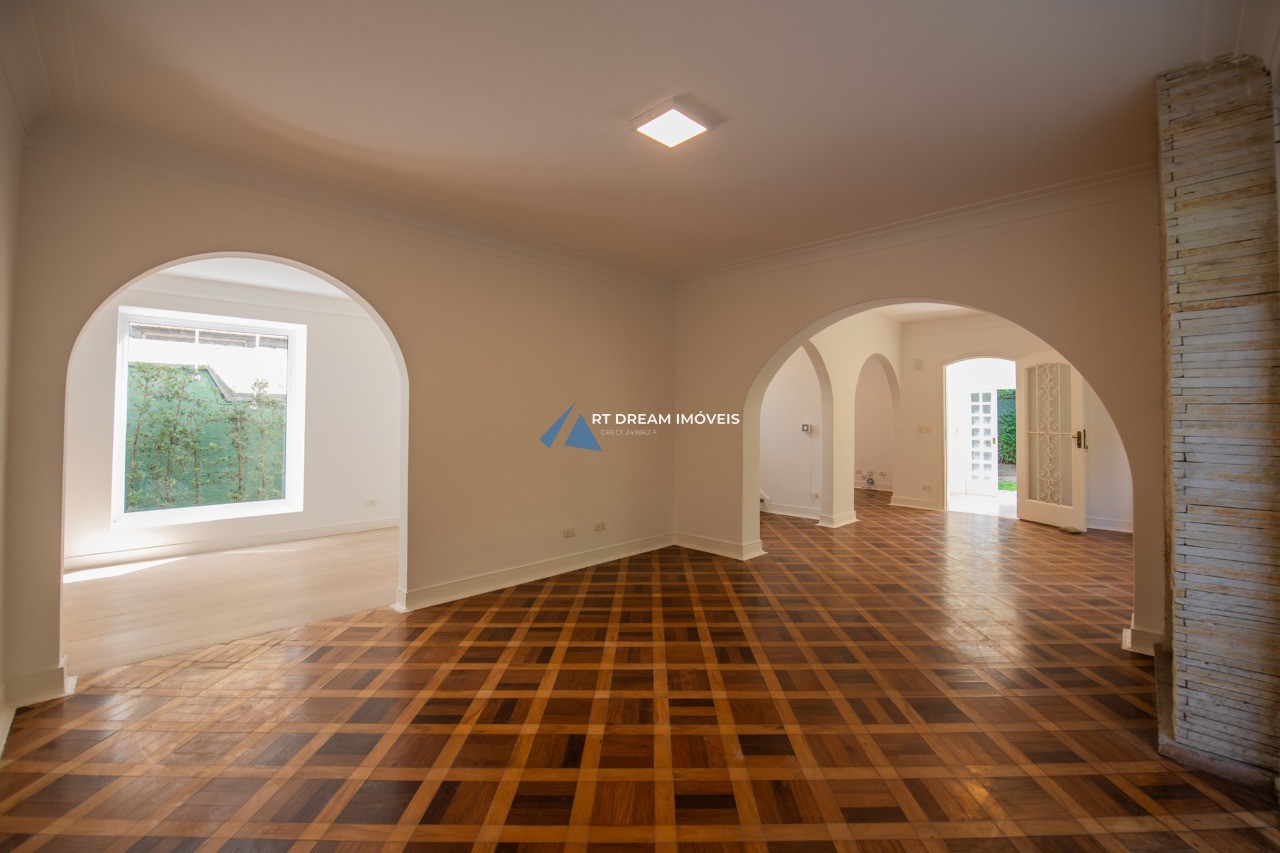Casa, 4 quartos, 600 m² - Foto 1