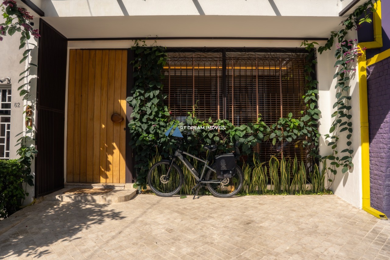 Casa, 3 quartos, 300 m² - Foto 1