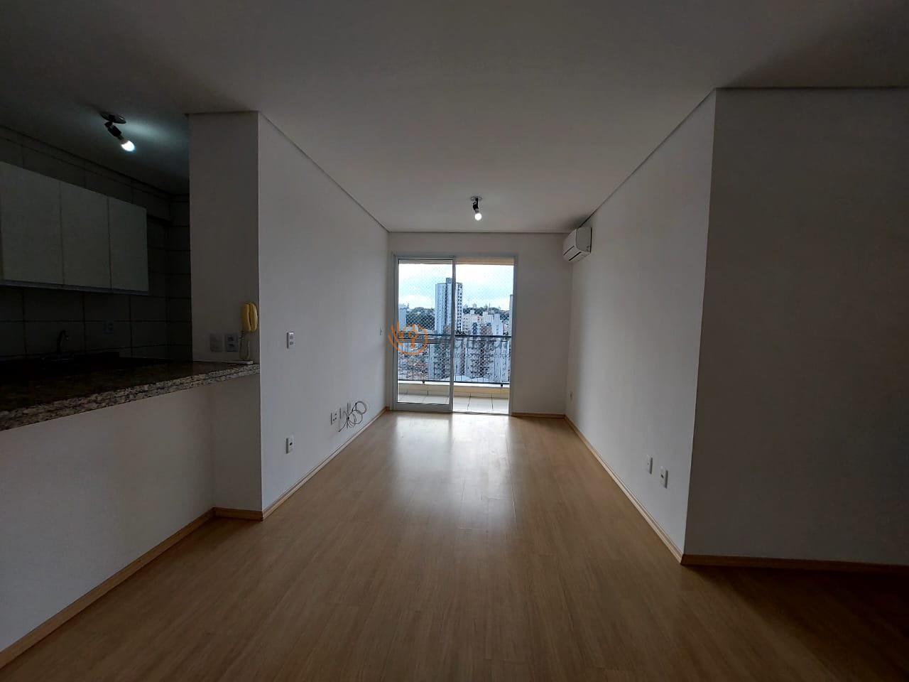 Apartamento à venda em Campinas-SP, bairro Cambuí: 3 quartos, 1 suíte, 3 salas, 3 banheiros, 2 vagas, 89,12m².