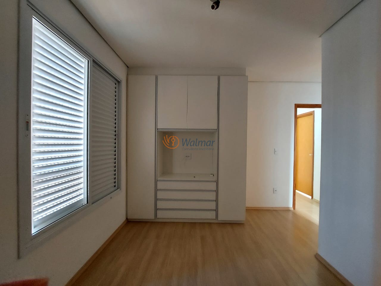 Apartamento à venda em Campinas-SP, bairro Cambuí: 3 quartos, 1 suíte, 3 salas, 3 banheiros, 2 vagas, 89,12m².