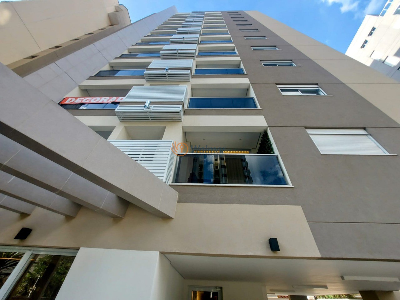 Apartamento à venda no Cambuí, Campinas-SP: 1 quarto, 2 salas, 1 banheiro, 1 vaga de garagem, 39,98 m² de área.