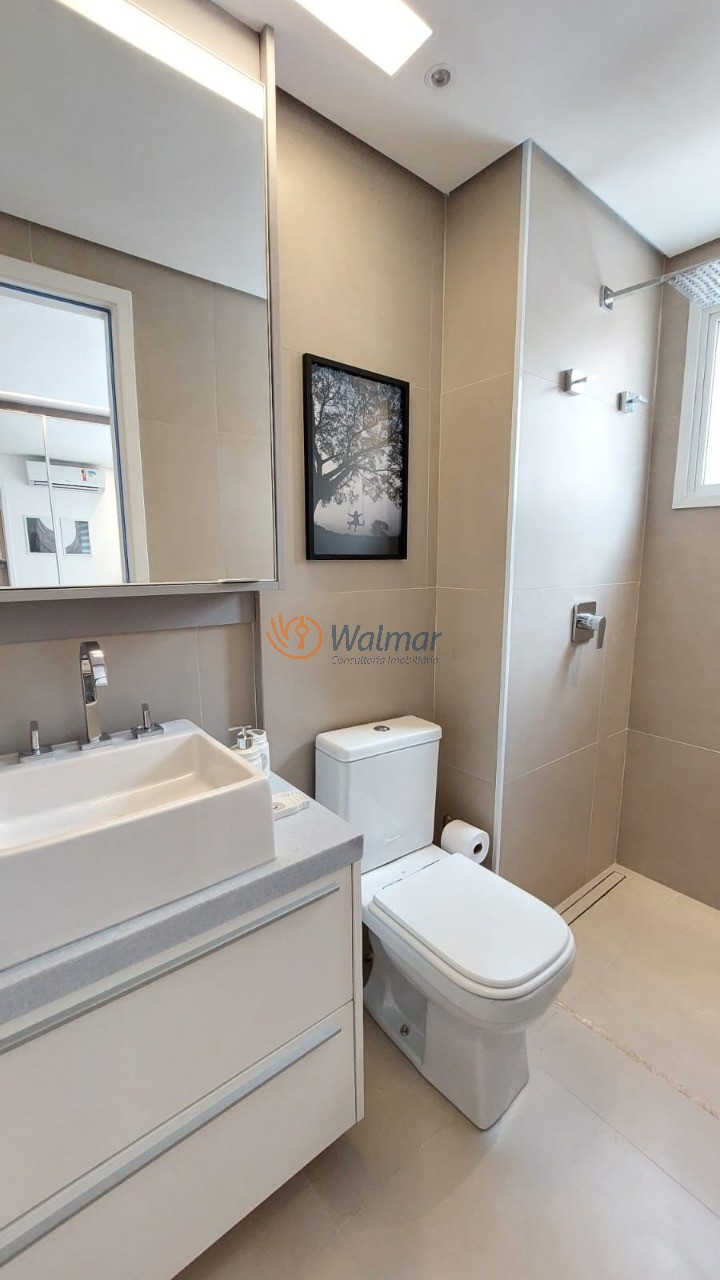 Apartamento à venda no Cambuí, Campinas-SP: 1 quarto, 2 salas, 1 banheiro, 1 vaga de garagem, 39,98 m² de área.