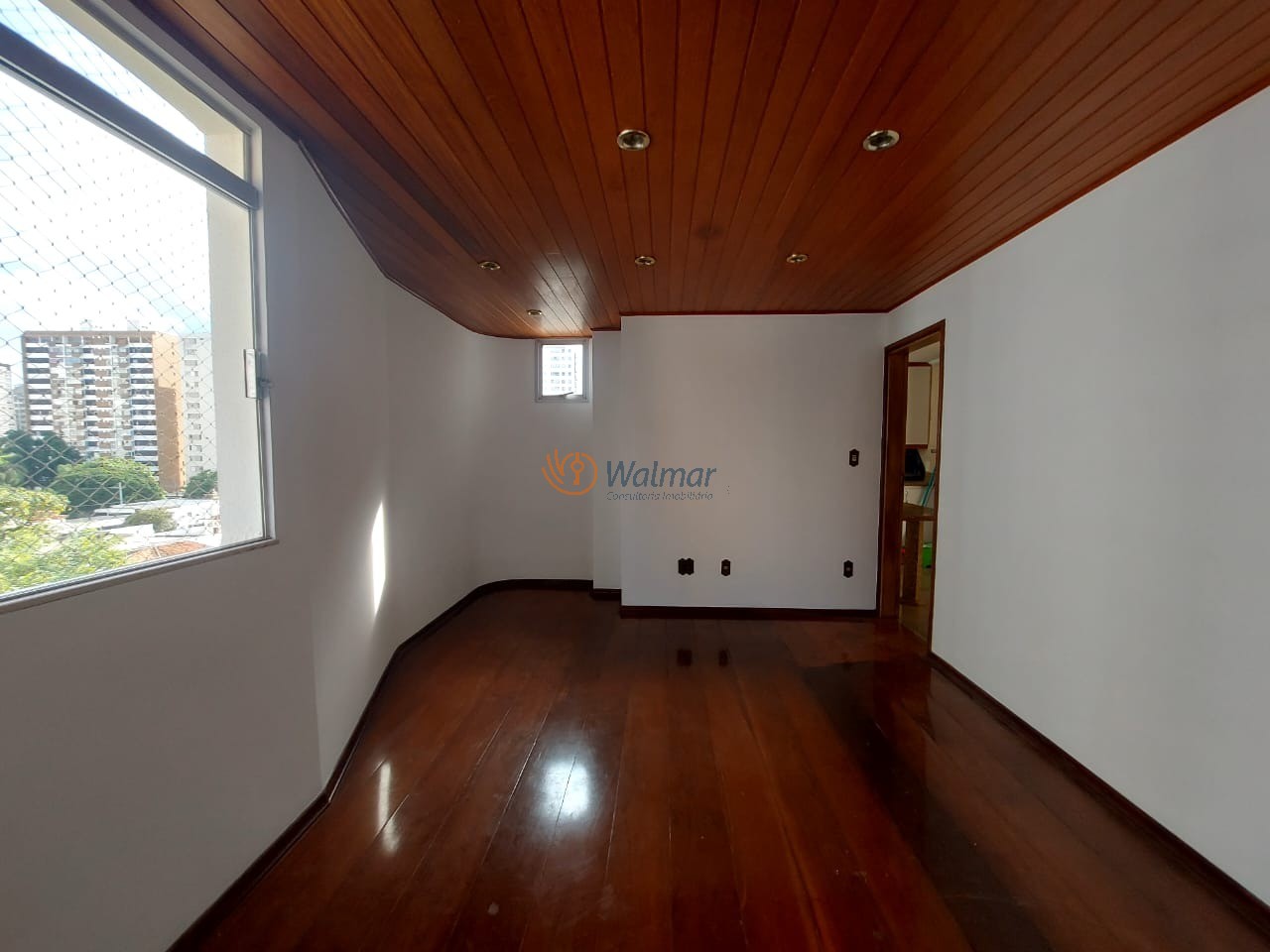 Imperdível! Apartamento à venda no Cambuí em Campinas-SP, 3 quartos, 1 suíte, 2 salas, 4 banheiros, 2 vagas, 144,16 m².