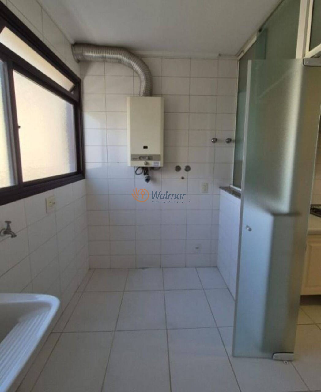 Apartamento de alto padrão à venda no Cambuí, Campinas-SP: 3 quartos, 1 suíte, 3 salas, 4 banheiros, 2 vagas, 138,78 m².