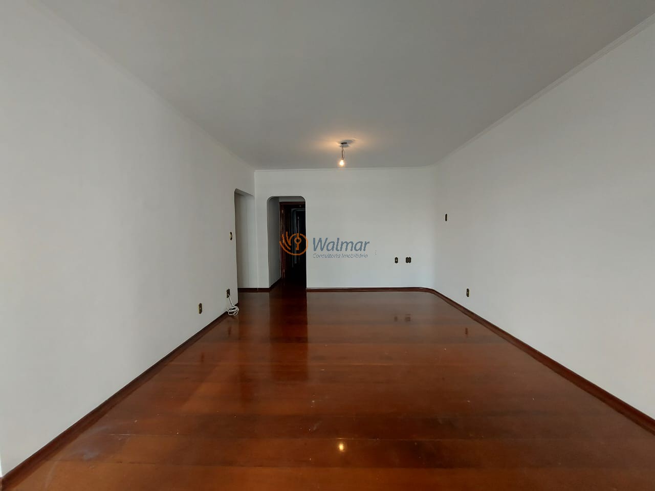 Imperdível! Apartamento à venda no Cambuí em Campinas-SP, 3 quartos, 1 suíte, 2 salas, 4 banheiros, 2 vagas, 144,16 m².