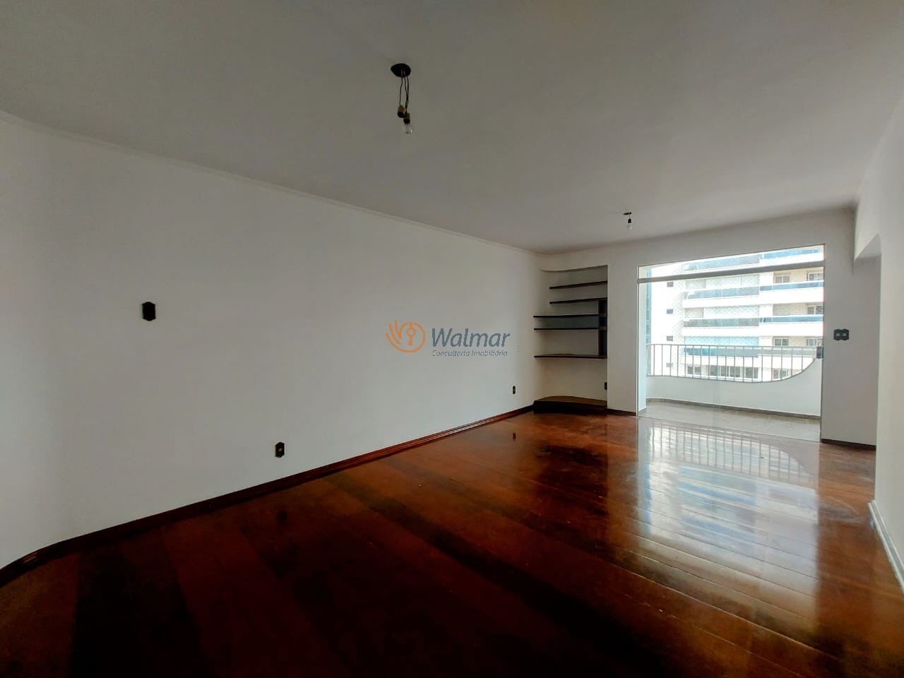 Imperdível! Apartamento à venda no Cambuí em Campinas-SP, 3 quartos, 1 suíte, 2 salas, 4 banheiros, 2 vagas, 144,16 m².