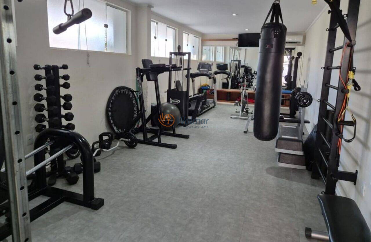 Apartamento de alto padrão à venda no Cambuí, Campinas-SP: 3 quartos, 1 suíte, 3 salas, 4 banheiros, 2 vagas, 138,78 m².