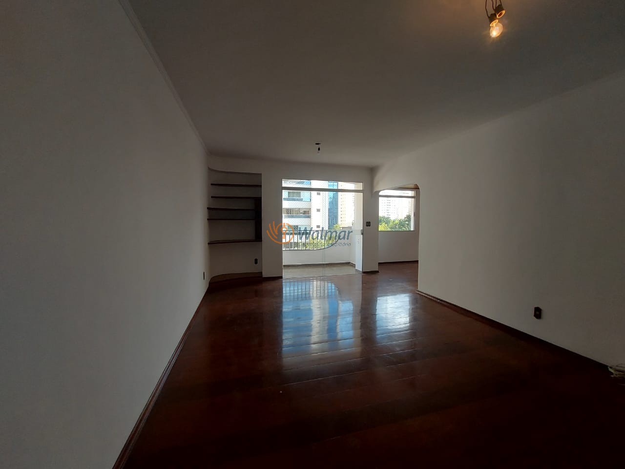 Imperdível! Apartamento à venda no Cambuí em Campinas-SP, 3 quartos, 1 suíte, 2 salas, 4 banheiros, 2 vagas, 144,16 m².