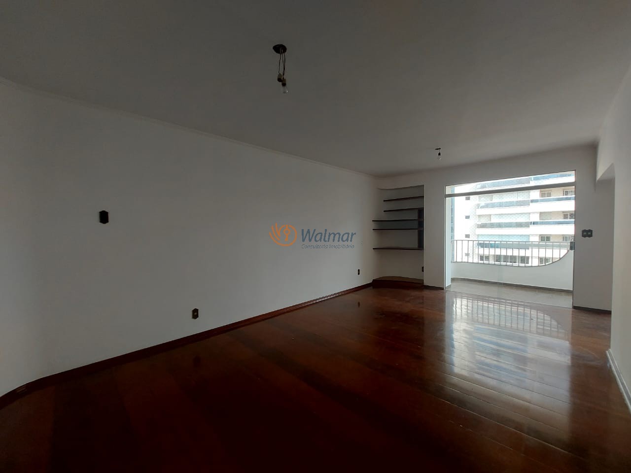 Imperdível! Apartamento à venda no Cambuí em Campinas-SP, 3 quartos, 1 suíte, 2 salas, 4 banheiros, 2 vagas, 144,16 m².