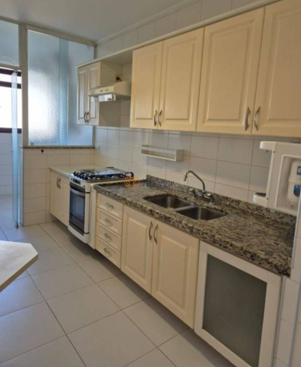 Apartamento de alto padrão à venda no Cambuí, Campinas-SP: 3 quartos, 1 suíte, 3 salas, 4 banheiros, 2 vagas, 138,78 m².