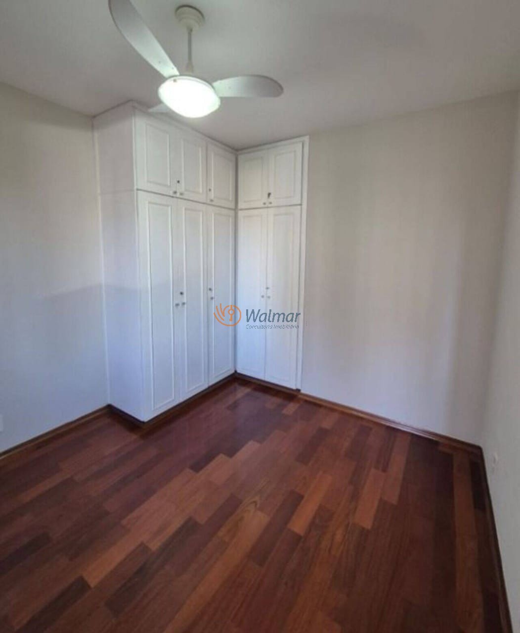 Apartamento de alto padrão à venda no Cambuí, Campinas-SP: 3 quartos, 1 suíte, 3 salas, 4 banheiros, 2 vagas, 138,78 m².