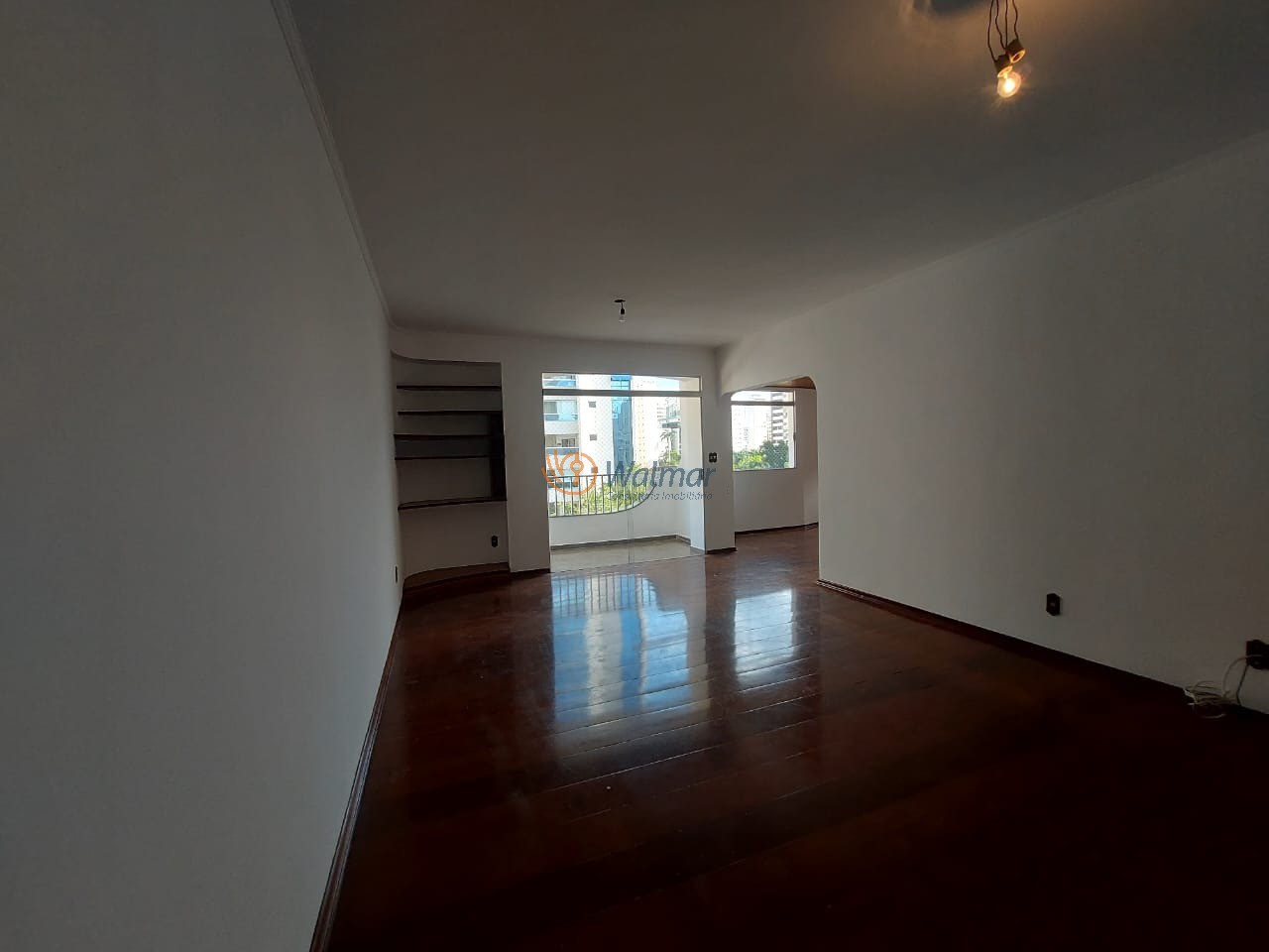 Imperdível! Apartamento à venda no Cambuí em Campinas-SP, 3 quartos, 1 suíte, 2 salas, 4 banheiros, 2 vagas, 144,16 m².