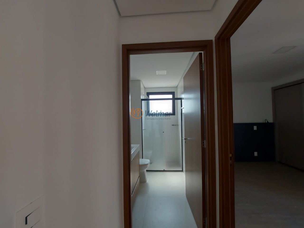 Apartamento de luxo à venda no Cambuí, Campinas-SP: 1 quarto, 1 suíte, 3 salas, 2 banheiros, 1 vaga, 51m². Venha conferir!