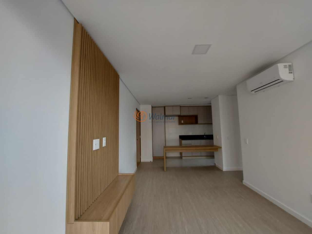 Apartamento de luxo à venda no Cambuí, Campinas-SP: 1 quarto, 1 suíte, 3 salas, 2 banheiros, 1 vaga, 51m². Venha conferir!